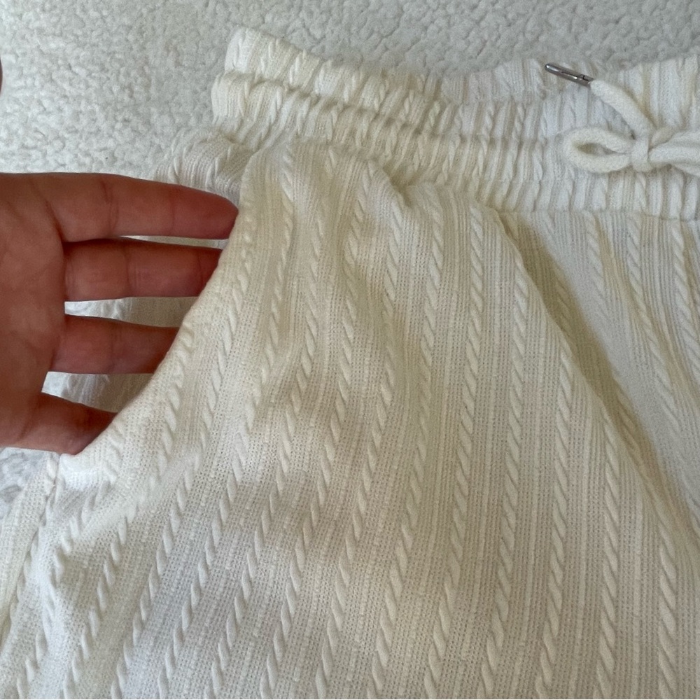 Onestep Up Cream Cable Knit Joggers Cozy Lounge Pants Medium - Picture 3 of 10